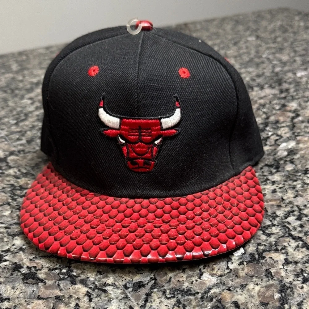 White wolf NBA Chicago bulls Black and 3D Red Bulls Cap